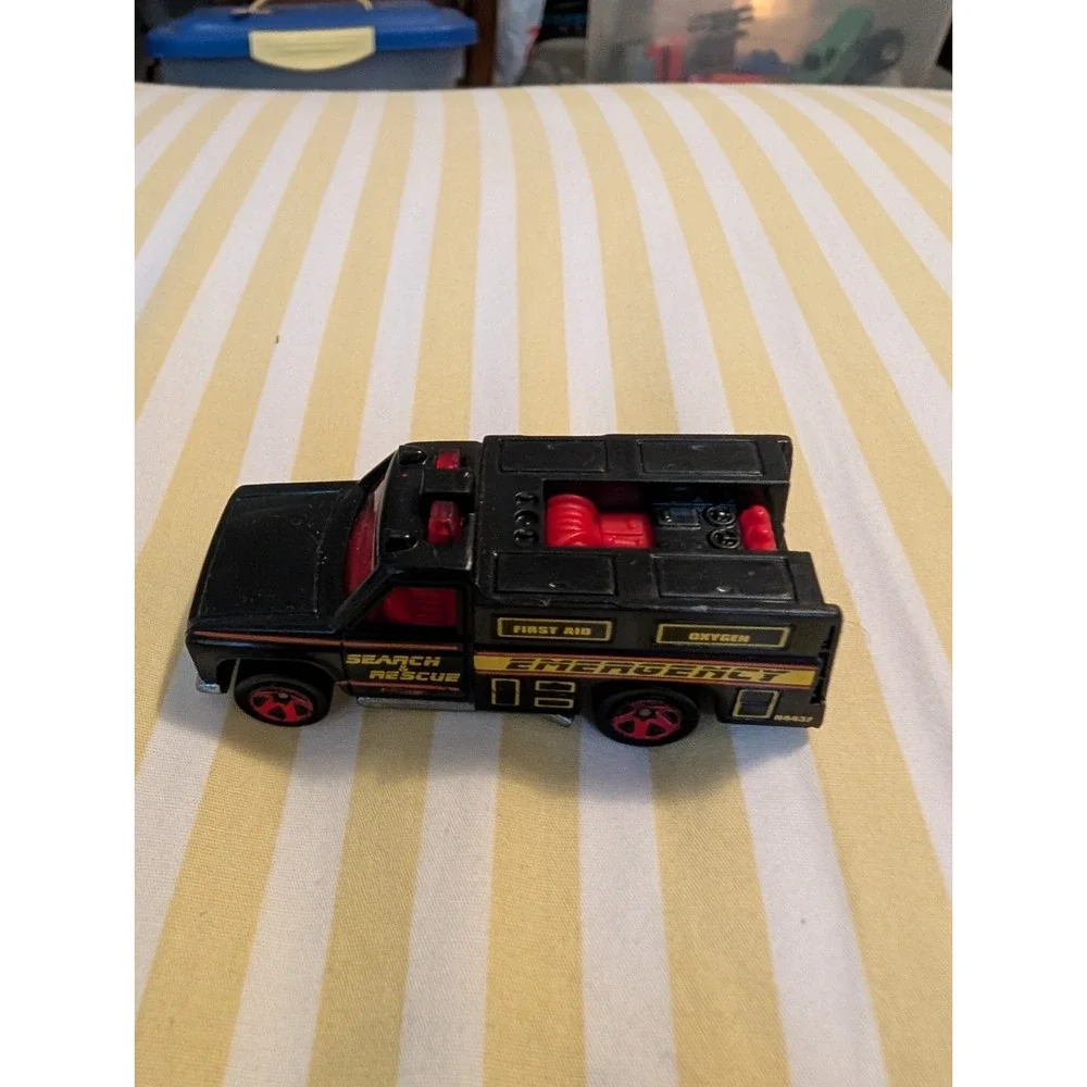 Hot Wheels 1974 HW Rapid Responder 1/64 Scale Diecast Black Chevrolet Truck